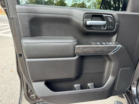 Used 2021 Chevrolet Silverado 1500 LTZ image 37