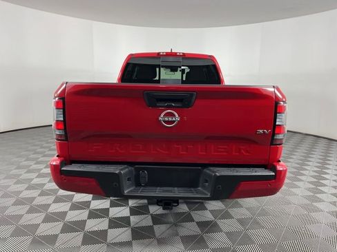 Used 2024 Nissan Frontier SV w/ Technology Package RWD image 10