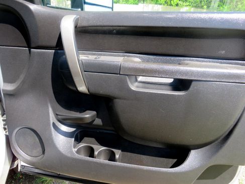 Used 2013 Chevrolet Silverado 3500 LT image 15