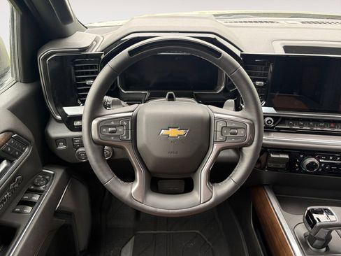 New 2026 Chevrolet Silverado 1500 High Country w/ Technology Package AWD/4WD image 12