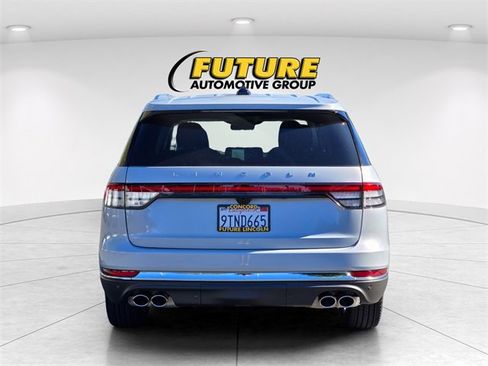 New 2025 Lincoln Aviator AWD w/ Equipment Group 101A image 4