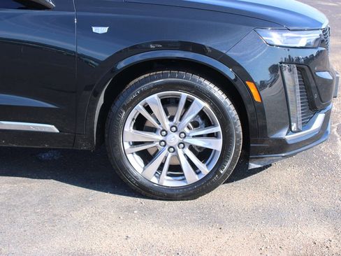 Used 2024 Cadillac XT6 Premium Luxury image 14