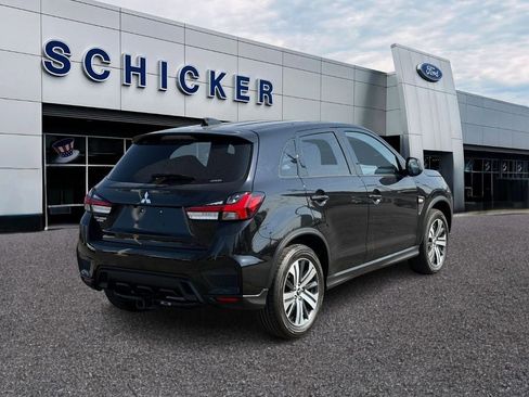 Used 2023 Mitsubishi Outlander Sport AWD image 2