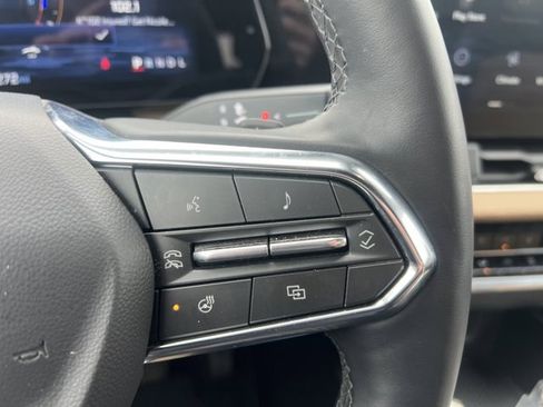 Certified 2025 Chevrolet Equinox ACTIV w/ Safety and Technology Package image 23