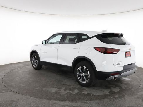 Used 2025 Chevrolet Blazer LT FWD image 9