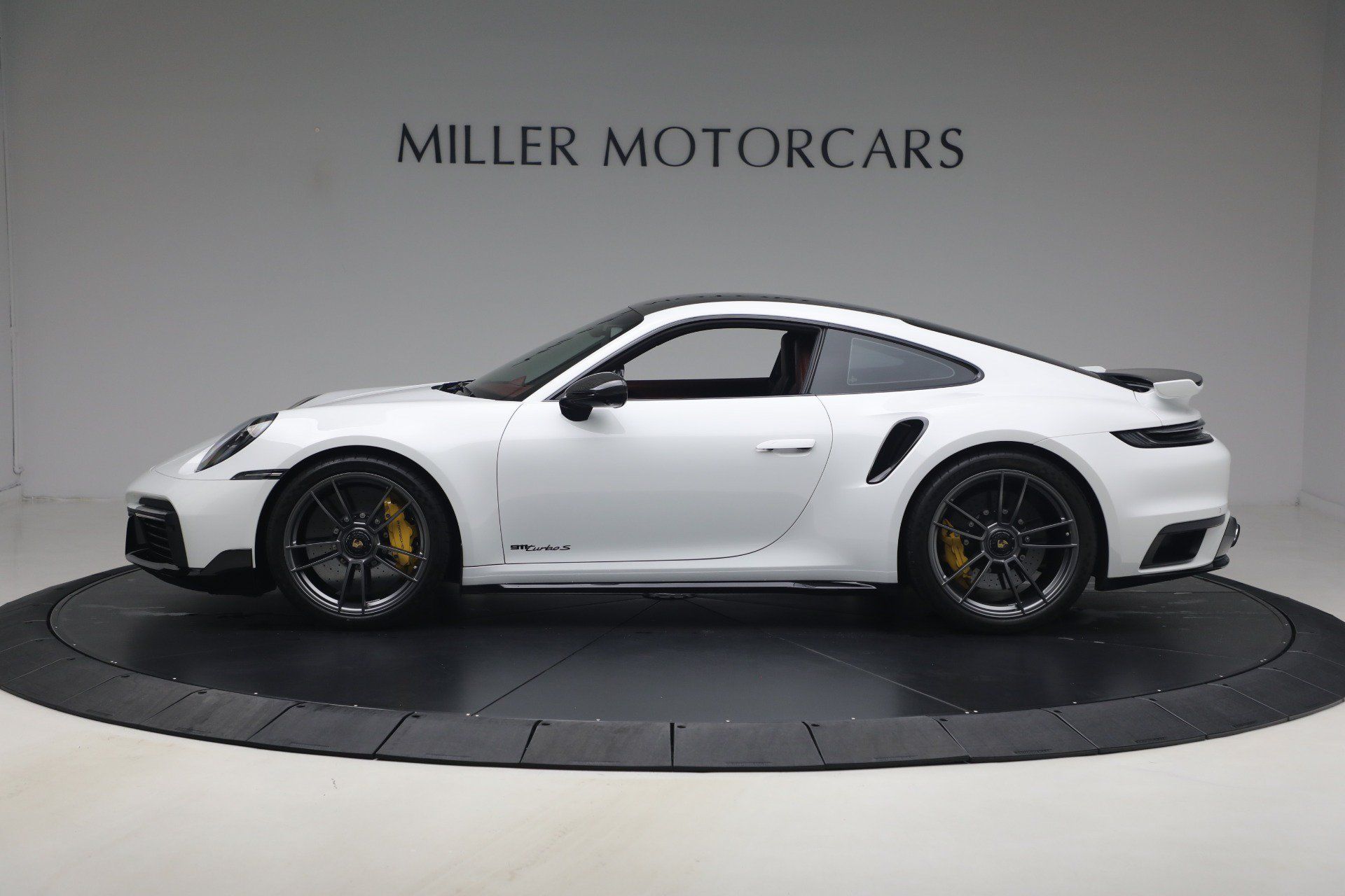 Used 2022 Porsche 911 Turbo S AWD/4WD image 3