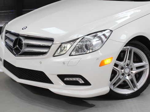 Used 2011 Mercedes-Benz E 550 Cabriolet image 6