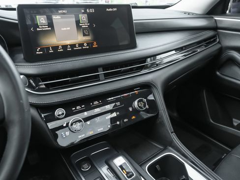 Used 2023 INFINITI QX60 Luxe w/ Cargo Package AWD/4WD image 11