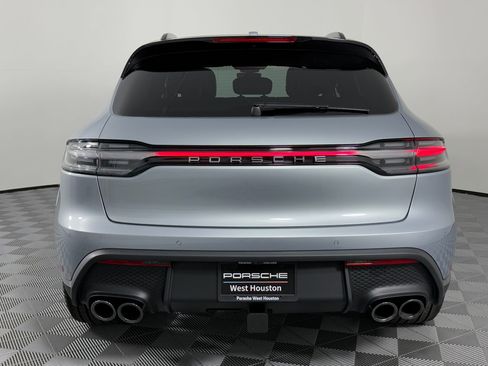 New 2026 Porsche Macan image 10