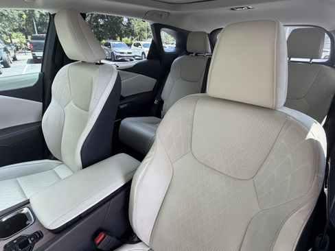 Used 2024 Lexus RX 350 w/ Convenience Package AWD/4WD image 18