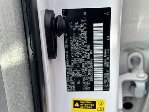 Used 2012 Toyota Highlander FWD image 28