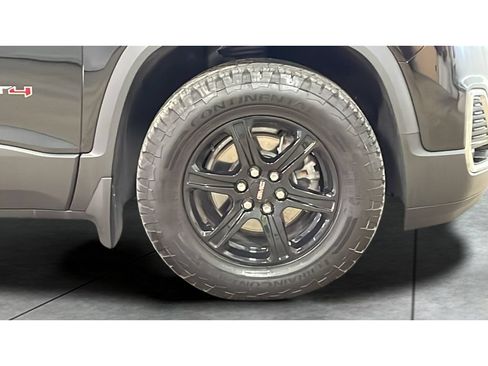 Used 2022 GMC Acadia AT4 w/ GMC Pro Grade Package AWD/4WD image 22