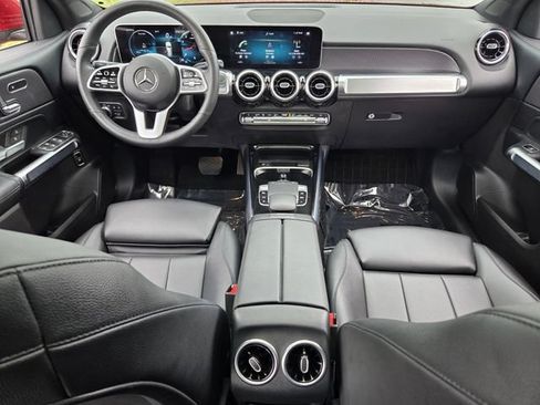 Used 2020 Mercedes-Benz GLB 250 4MATIC image 14