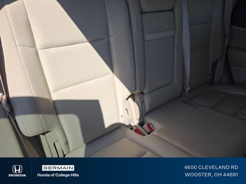 Used 2018 Jeep Grand Cherokee Laredo AWD/4WD image 26