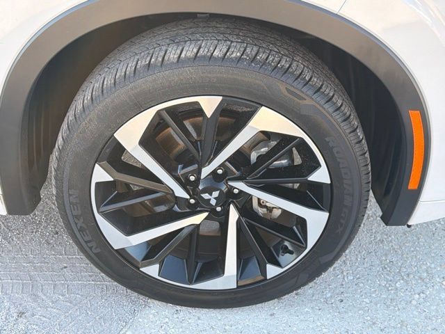 Used 2024 Mitsubishi Outlander SEL FWD image 10