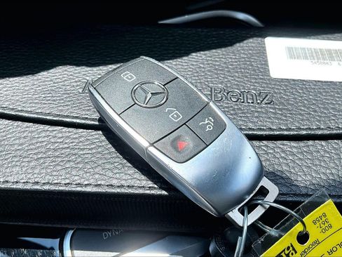 Used 2025 Mercedes-Benz CLA 250 image 15