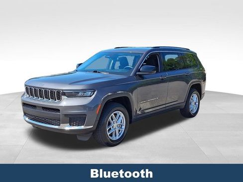 Used 2023 Jeep Grand Cherokee L Laredo AWD/4WD image 4