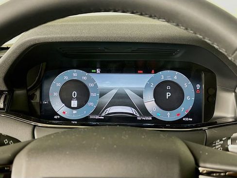 New 2026 Land Rover Range Rover Evoque Dynamic SE image 13