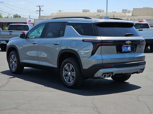 New 2026 Chevrolet Traverse LT FWD image 4