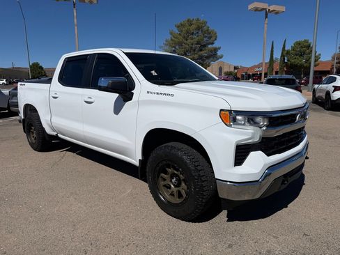 Certified 2023 Chevrolet Silverado 1500 LT AWD/4WD image 3