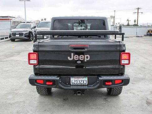 Used 2021 Jeep Gladiator Rubicon AWD/4WD image 8