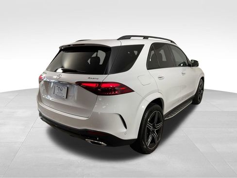Used 2025 Mercedes-Benz GLE 450e 4MATIC image 9