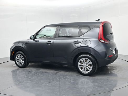 Used 2020 Kia Soul LX image 5