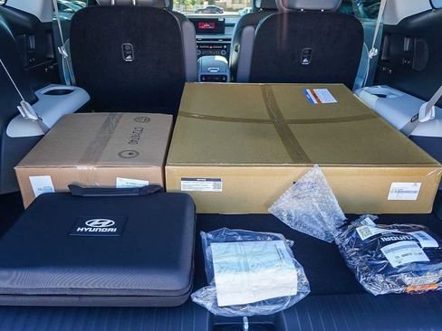 New 2026 Hyundai Ioniq 9 Limited image 30