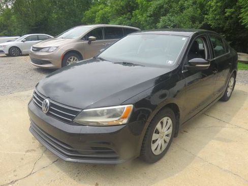 Used 2016 Volkswagen Jetta SE FWD image 3