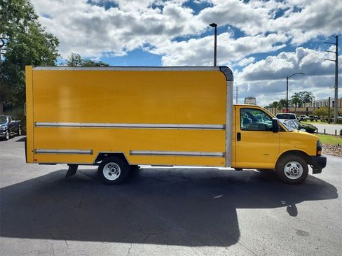 Used 2018 GMC Savana 3500 Extended w/ Driver Convenience Package image 4