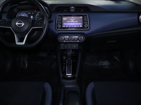 Used 2023 Nissan Versa SV image 16