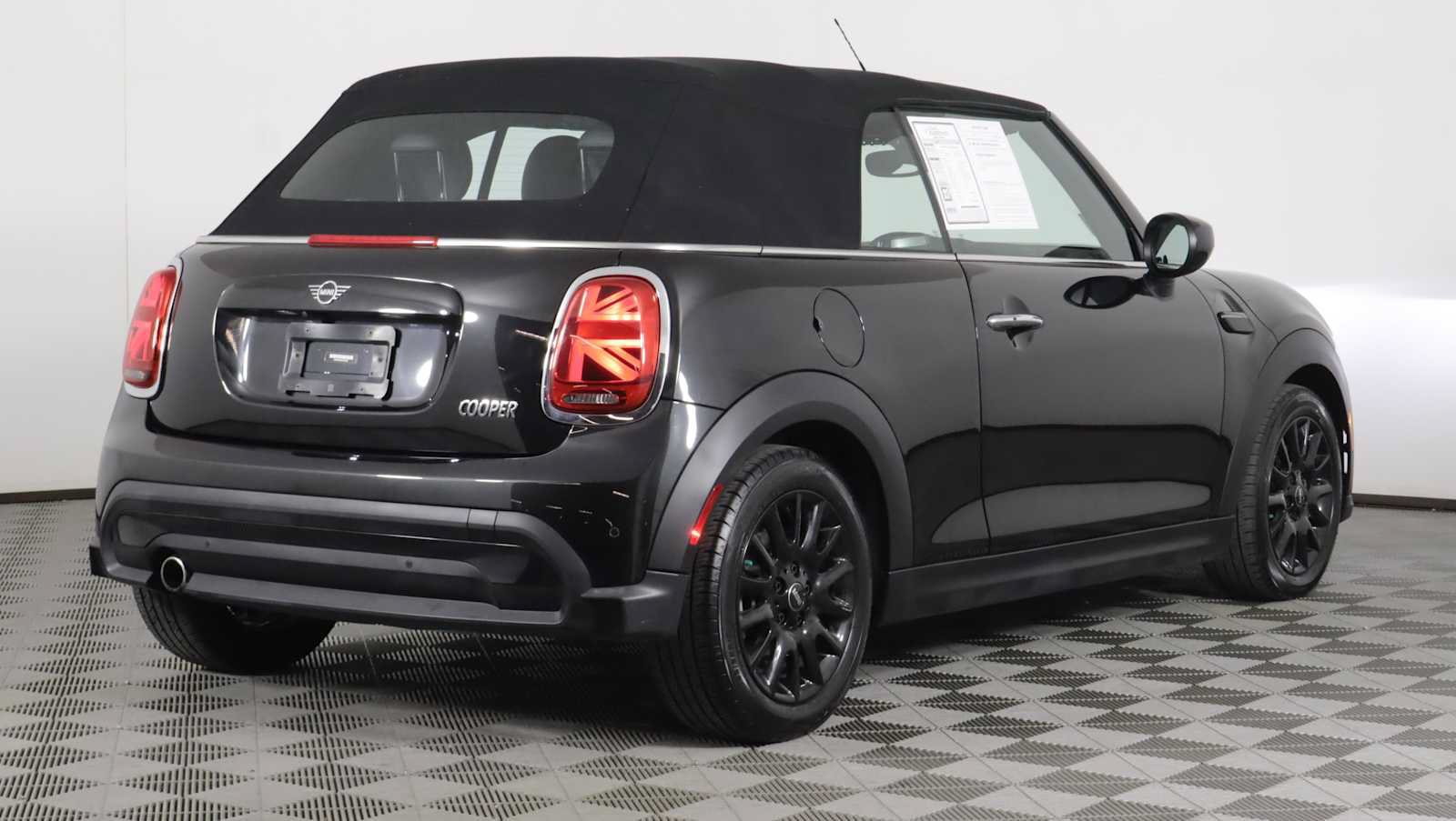 Used 2023 MINI Cooper Convertible FWD image 7