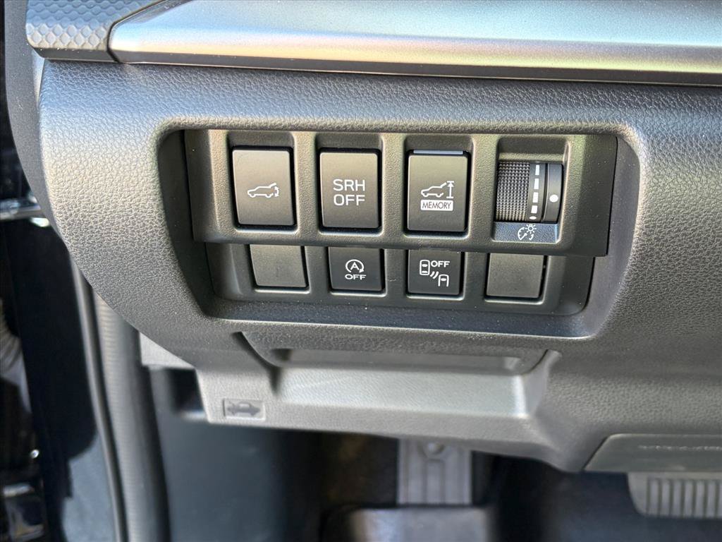 Used 2024 Subaru Forester Premium AWD/4WD image 17