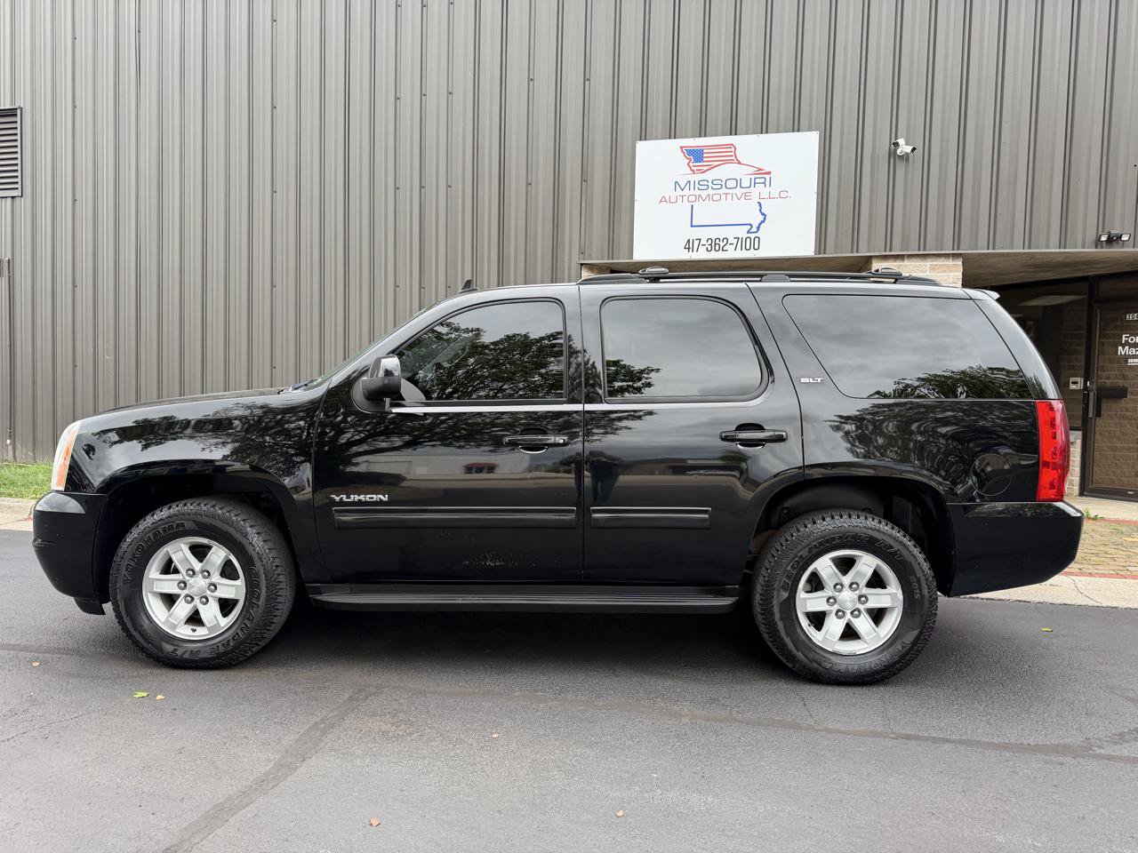 Used 2013 GMC Yukon SLT AWD/4WD image 3
