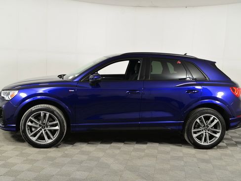 Certified 2025 Audi Q3 2.0T Premium w/ Convenience Package image 2