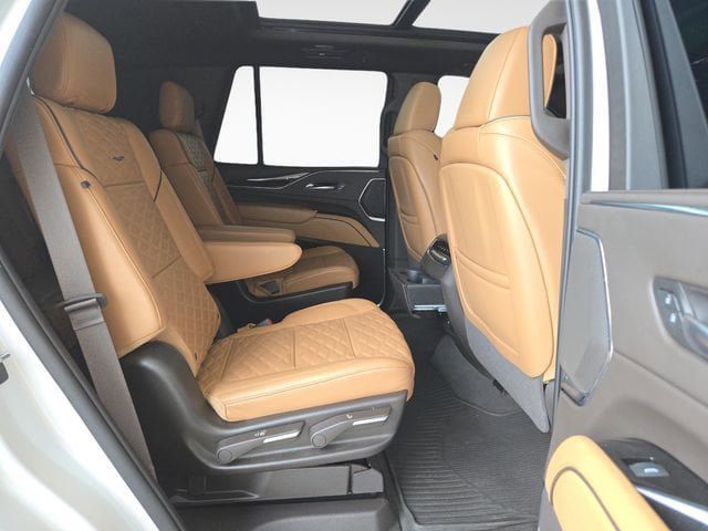 Used 2023 Cadillac Escalade Sport w/ Touring Package AWD/4WD image 32