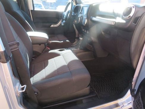 Used 2012 Jeep Wrangler Sahara w/ Connectivity Group image 14