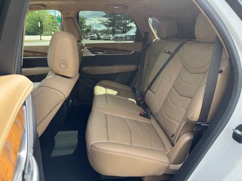 Used 2021 Cadillac XT5 Premium Luxury w/ Platinum Package AWD/4WD image 26