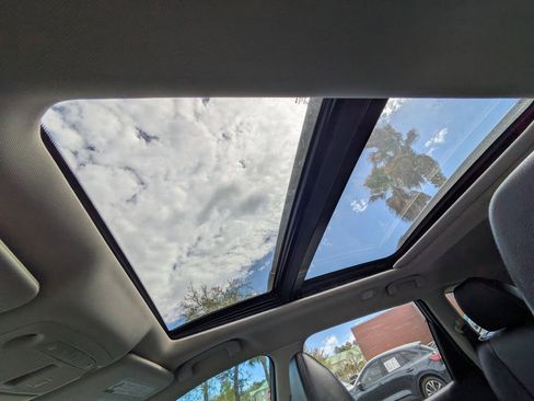 Used 2016 Nissan Rogue SL w/ SL Premium Package image 21