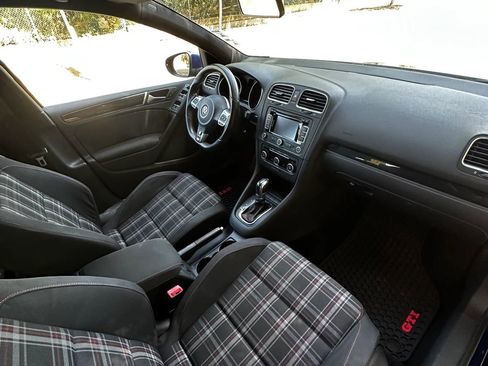 Used 2012 Volkswagen GTI 4-Door FWD image 24
