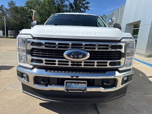 Used 2024 Ford F250 XLT AWD/4WD image 32