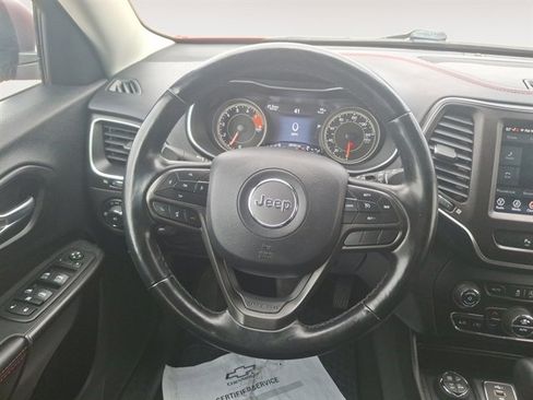 Used 2021 Jeep Cherokee Trailhawk image 10