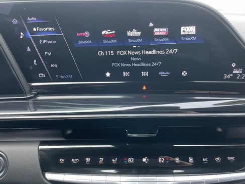 Used 2024 Cadillac Escalade Sport w/ LPO, ONYX Package image 29