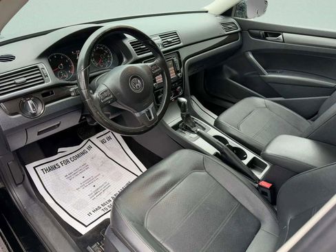 Used 2014 Volkswagen Passat 1.8T SE image 17