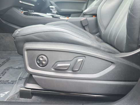 Used 2023 Audi Q5 2.0T Prestige w/ Prestige Package AWD/4WD image 25