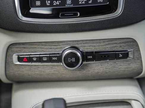 Certified 2024 Volvo XC90 B6 Plus w/ Protection Package Premier AWD/4WD image 24