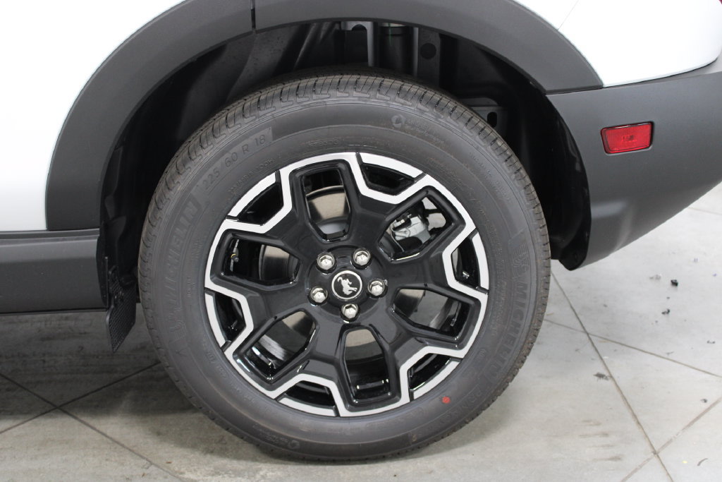 New 2026 Ford Bronco Sport Outer Banks AWD/4WD image 16
