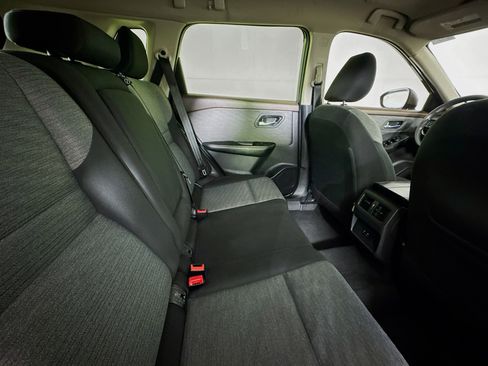 Used 2023 Nissan Rogue SV FWD image 25
