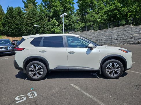 Certified 2023 Nissan Rogue SV AWD/4WD image 6