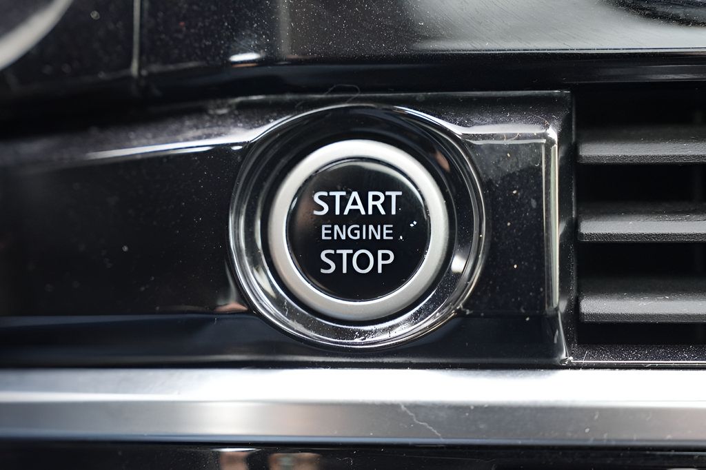 Used 2024 Nissan Pathfinder SL w/ SL Premium Package AWD/4WD image 32